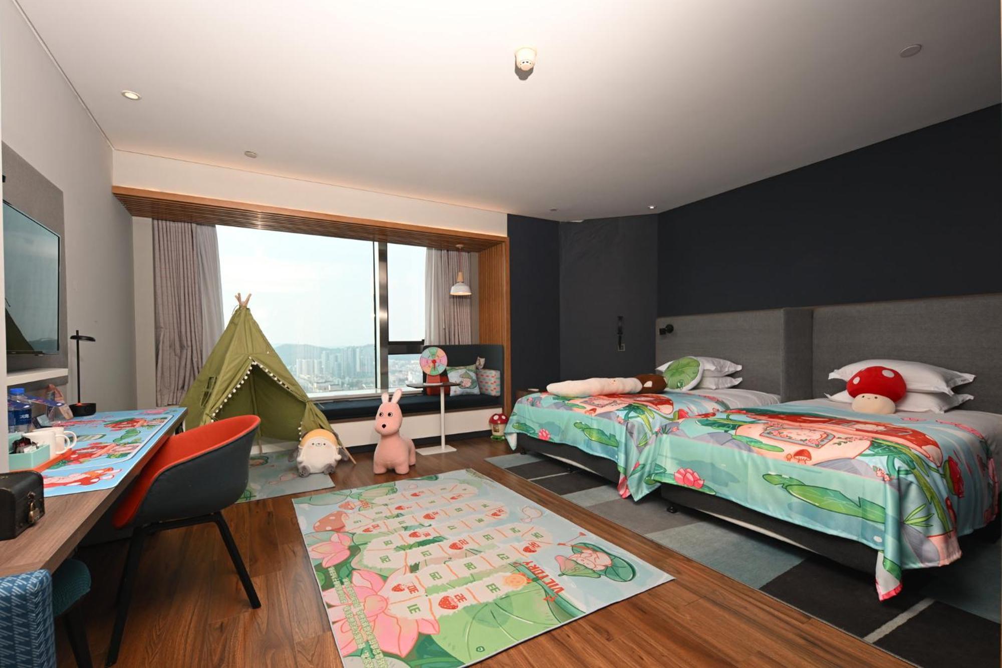 Holiday Inn Express Zhoushan Dinghai By Ihg Bagian luar foto